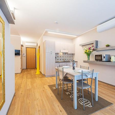 Room 176, Alba Town 외부 사진